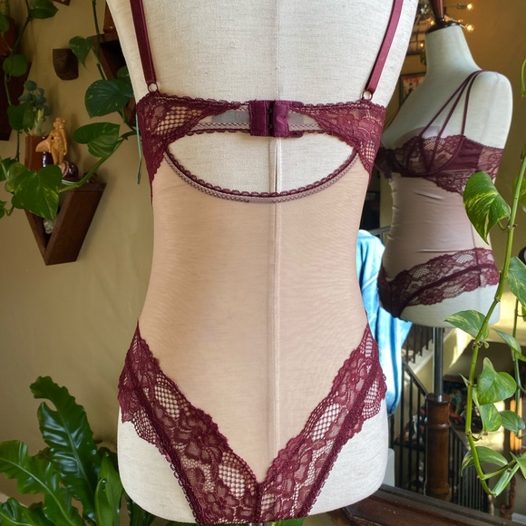 Meghan Fox Collection - Maroon & Pink Teddy - Picture 2 of 11